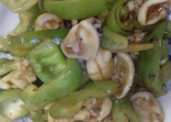 【中華美食】【小招粵味廚房 】鮮味爽口青椒炒墨魚仔