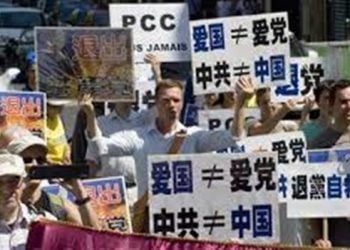 【退黨浪潮】大陸導游：全球旅游景點都成退黨點了！