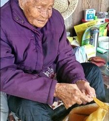 【細說人生】第221集 – 阿里山95歲嬤 一手接生一手送終／既是產婆 也是道士