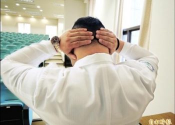 老婦耳鳴30多年 中西醫聯手治好