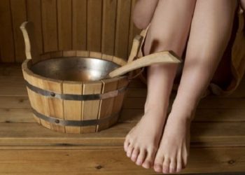 【養生好習慣】 熱水加3樣寶泡腳，賽吃人參