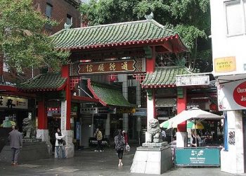 《唐人街》-“古靈精怪”