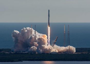 『粵』美國太空工業新的裡程碑_獵鷹九號成功發射