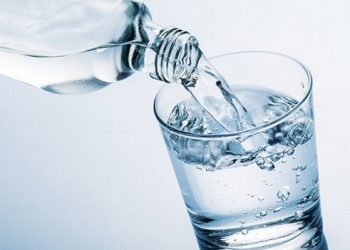【健康與衛生】飲樽裝水是否對健康有益