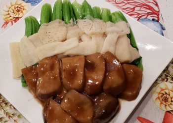 竹笙鮑魚菇扒芥菜膽     桃膠雪耳蔓越莓芝麻湯圓     避風塘瑤柱醬炒帶子