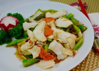Xo醬蘆筍炒螺片        川芎白芷燉魚頭湯