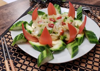 夏日素菜     紅糟醬蓮藕炆雞翼     芒果糯米糍