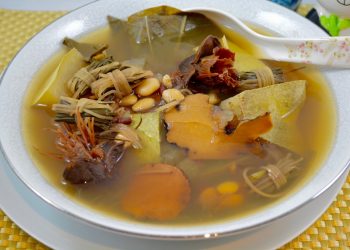 叻沙醬青瓜炒豆腐乾      荷葉老冬瓜湯