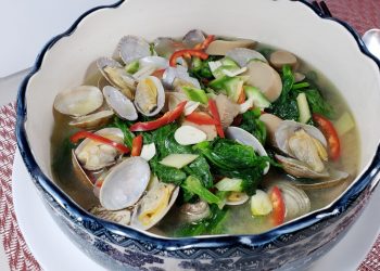日式白味噌豆苗煮蜆      雪燕杏汁燉椰青      素高麗菜卷