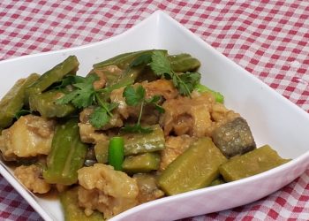 白味噌苦瓜炆龍膽斑頭      榆耳黃耳扒豆苗