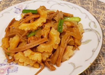 菜乾北杏腊鴨腎蜜棗湯     白肉苦瓜酸菜海參筋      咖哩南瓜豬柳