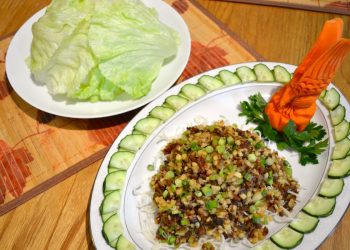 小魚乾蝦仁肉松炒飯       馬蹄冬筍炒蠔豉松