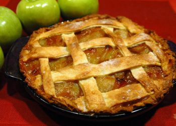『粵』 酸菜青紅椒爆牛肚、韭菜花炒鮮鮑片、萍果批-Apple Pie