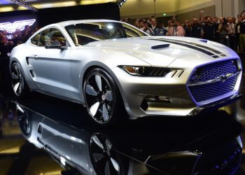 『粵』 圓石灘古典車展，新車同時亮相