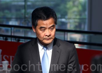 【烏龍茶餐廳】梁振英述職唯一亮點
