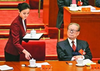 【烏龍茶餐廳】阿爺應如何掃黃才有効