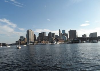 《職場軟實力》(2) 午餐室裏該說中文嗎?