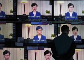 【粵講粵有理】林鄭撤例認輸？港人懶理照去