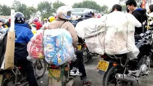 中共病毒(武漢肺炎)疫情重創大陸經濟。近期,大陸許多與外貿有關的製造行業,由於失去了海外訂單而宣告放假停工。(AP圖片)