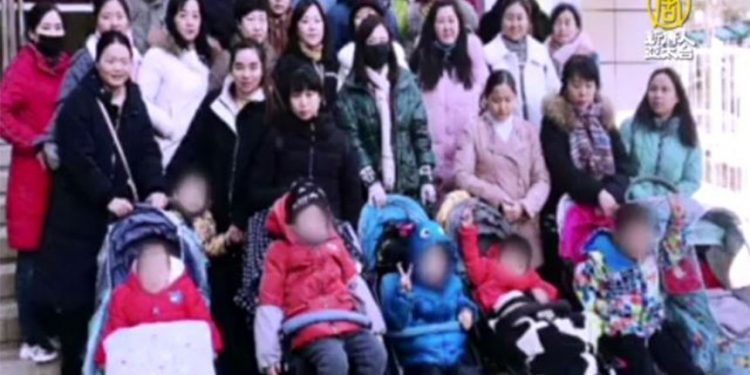 有家長早前表示,不會去打中國大陸研發的中共病毒疫苗,“誰打誰就完蛋!”(視頻截圖)