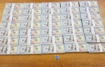 美國海關緝獲三批中囯製假美鈔 共計150多萬美元