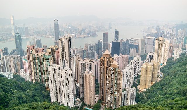 美國宣佈啓動取消對港特殊待遇程序。圖爲香港景色。 (圖/Pixabay)