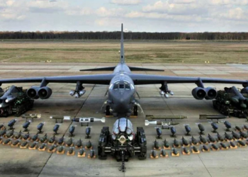 對朝警告？美2架B-52轟炸機飛臨日本上空