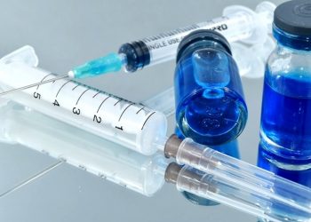 【中共病毒】劍橋疫苗第一階段人體測試見效 有望聖誕節前上市