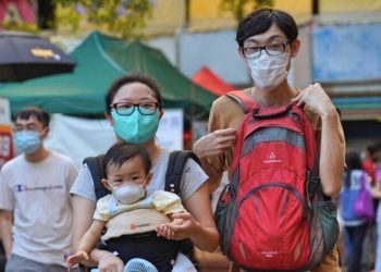 專家：香港疫情繼續惡化可能封城 日本政府籲民衆四連假勿外出