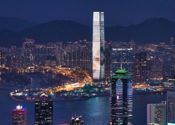港版國安法恐慌遠超1997 業界：移民申請增加了20倍