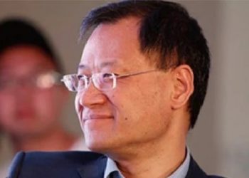 唐娟出庭受審 背後牽線人疑曝光