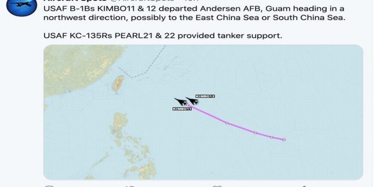 “ 飛機守望“25日的記錄顯示,2架美國空軍B-1B槍騎兵轟炸機離開關島的安德森空軍基地疑似向臺灣方向飛去。