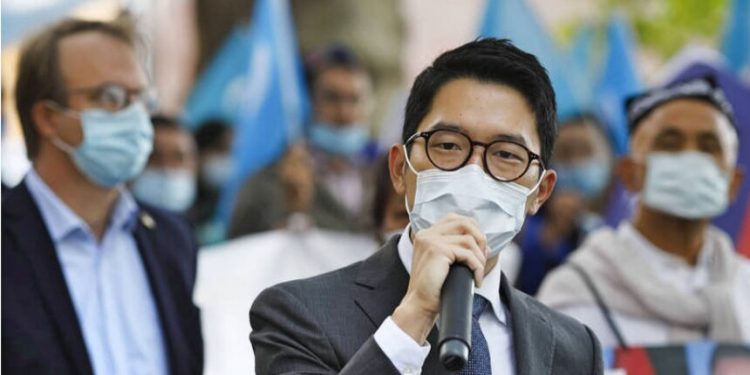 羅冠聰指出,日本政府出手,代表當前科技戰戰場已從美中兩國延伸至更多國家。(美聯社)