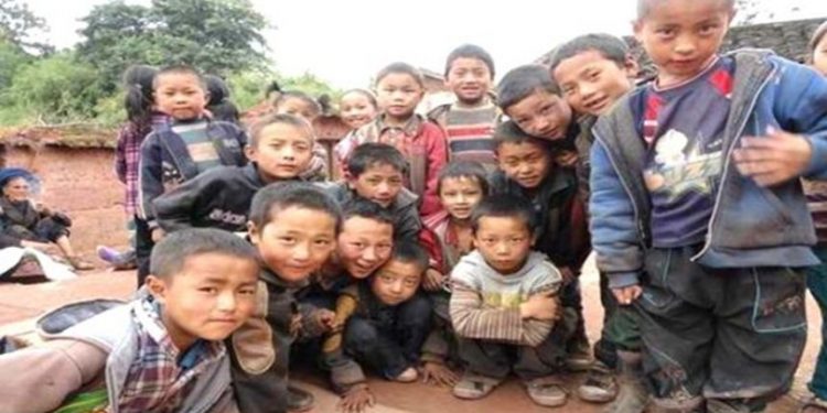 從學校可以看出,大量最困難的家庭及他們的幼童從今年年初以來,實際上處境更爲困難。(微信圖片)