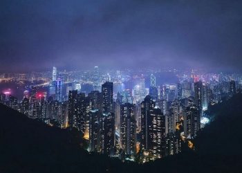 香港多名民主派議員被捕 許智峯：港府已變成極權暴政
