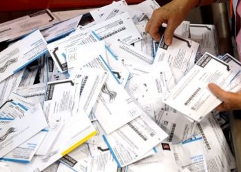糾正選舉重大錯誤 密歇根州務卿宣佈審計韋恩縣等地選票