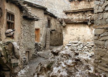 阿富汗首都遭火箭攻擊數十人死傷 伊斯蘭國承認犯案