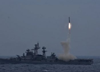 印度海軍成功試射「布拉莫斯」反艦飛彈
