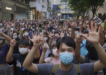 2020年終民調：香港人快樂淨值創1992年來新低