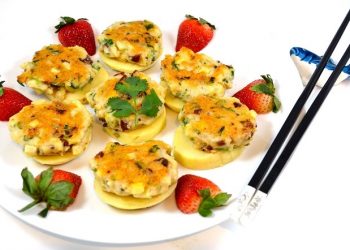 【梁廚美食】慈菇潤腸煎魚餅/ 磨豉醬慈菇燜臘肉煲/豬肉餡料/雲呑餡料
