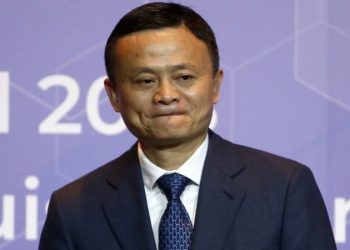 馬雲花15億在香港買了豪宅 工人在此處掛橫幅討薪