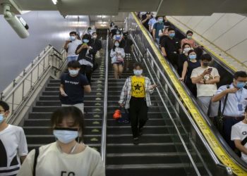 中國16-24歲年輕人失業率超13%