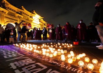 西藏抗暴62週年  臺灣自由廣場舉行祈福燈會
