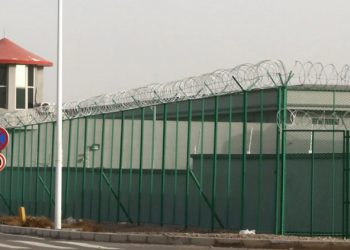 轉移視線？中共判處兩名新疆少數民族官員死緩