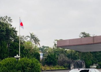 不再委曲求全 日交流協會在臺北升起太陽旗