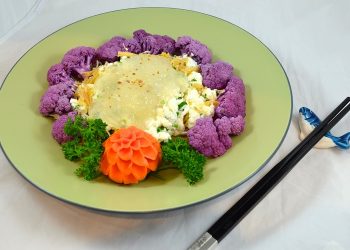 【梁廚美食】青紅蘿蔔芡實排骨湯/燕窩炒鮮奶/蓮子百合栗子露