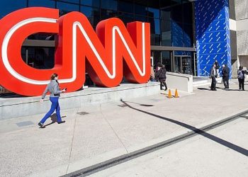 高調稱讚希特勒 CNN自由撰稿人被炒魷魚