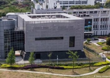 “病毒可能從實驗室外泄” 英情報部門協助美國追查