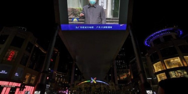 北京大屏幕在播放中共總書記習近平講話(圖片來源:AP)