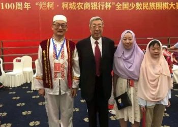 回族少女穿傳統服裝獲獎遭圍攻 民族秀變高級黑？